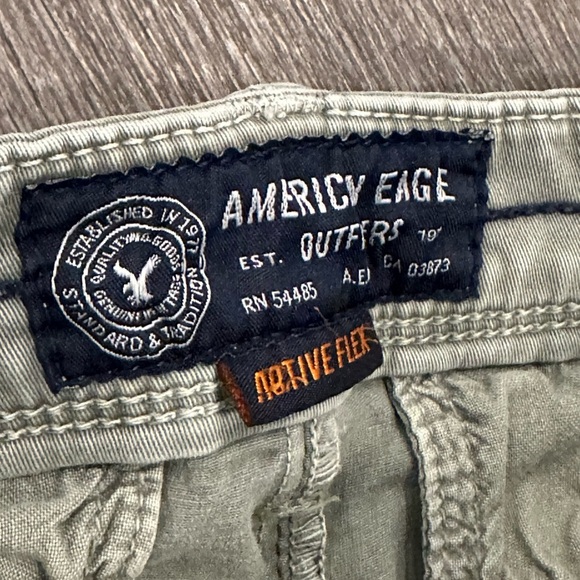American Eagle Green Men’s Slim Active Flex Shorts size 30 - Picture 4 of 7